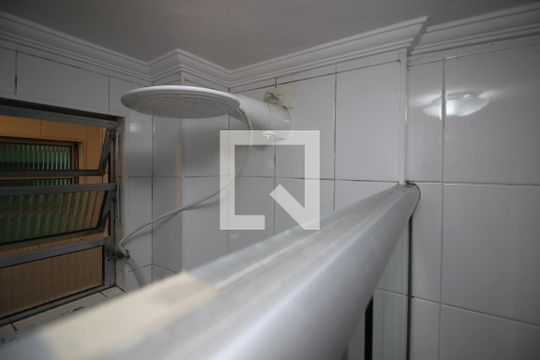 Banheiro de apartamento para alugar com 2 quartos, 52m² em Pinheiros, São Paulo