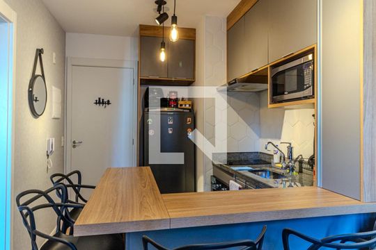 Cozinha de apartamento à venda com 1 quarto, 28m² em República, São Paulo