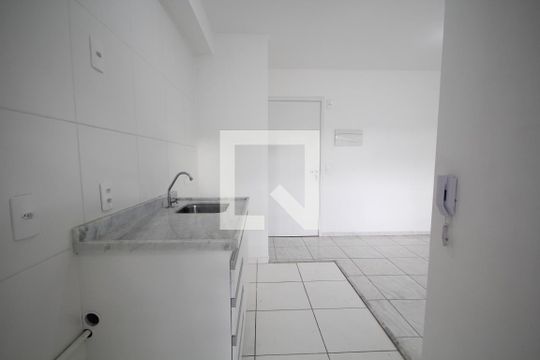 Cozinha de apartamento para alugar com 3 quartos, 66m² em Vila Independencia, São Paulo