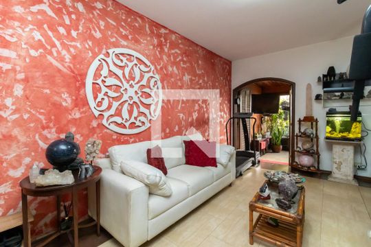 Casa à venda com 3 quartos, 200m² em Vila Dom Pedro Ii, São Paulo