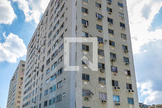 Fachada do Prédio de apartamento à venda com 2 quartos, 55m² em Olaria, Rio de Janeiro