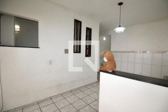 Cozinha e Área de Serviço de casa para alugar com 2 quartos, 80m² em Tororo, Salvador