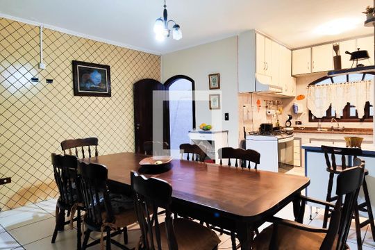 Cozinha de casa à venda com 3 quartos, 200m² em Parque Erasmo Assunção, Santo André