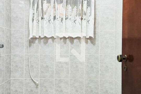 Lavabo de casa à venda com 3 quartos, 200m² em Parque Erasmo Assunção, Santo André