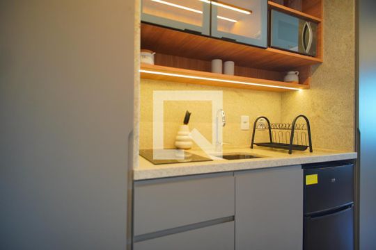 Cozinha de kitnet/studio à venda com 1 quarto, 24m² em Rio Branco, Porto Alegre