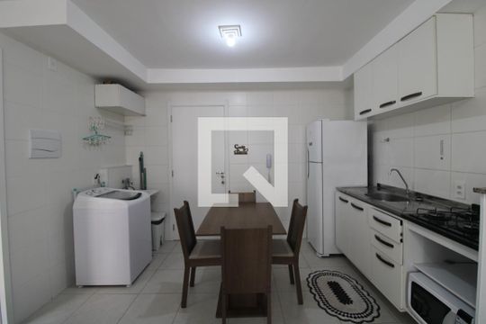 Cozinha de apartamento à venda com 1 quarto, 31m² em Jardim Cidalia, São Paulo