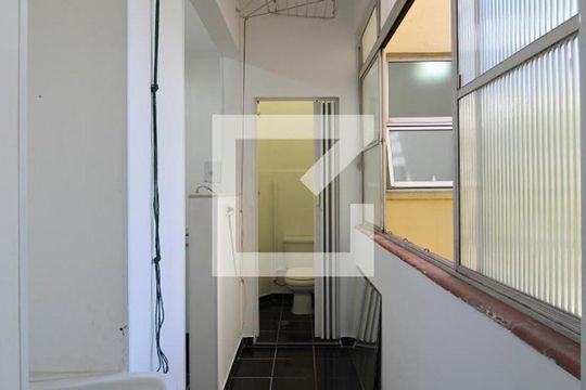 Área de Serviço de apartamento para alugar com 2 quartos, 84m² em Itaim Bibi, São Paulo