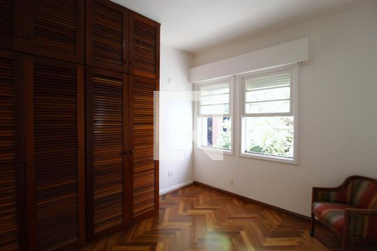 Quarto 1 de apartamento para alugar com 2 quartos, 84m² em Itaim Bibi, São Paulo