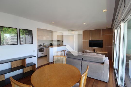 Apartamento para alugar com 1 quarto, 85m² em Vila Olímpia, São Paulo