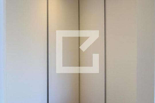 Closet da Suíte de apartamento para alugar com 1 quarto, 85m² em Vila Olímpia, São Paulo
