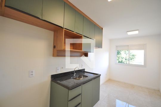 Cozinha de apartamento à venda com 1 quarto, 25m² em Vila Gustavo, São Paulo