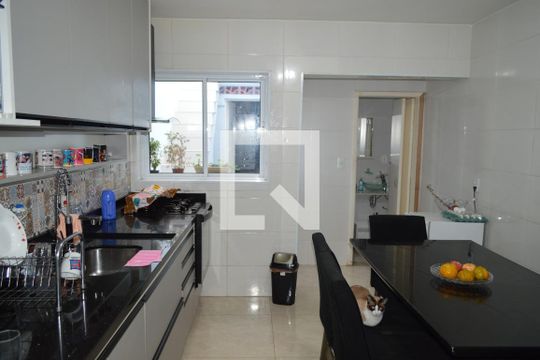 Cozinha de casa à venda com 3 quartos, 100m² em Jardim da Gloria, São Paulo