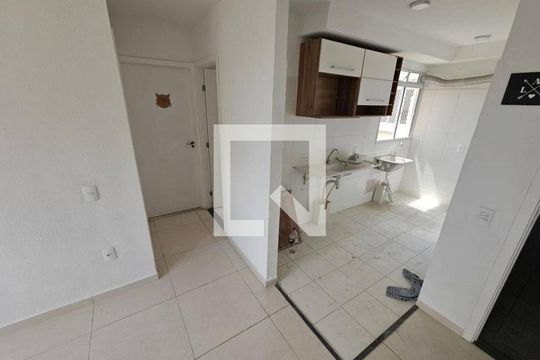 Apartamento para alugar com 2 quartos, 45m² em Comendador Soares, Nova Iguaçu