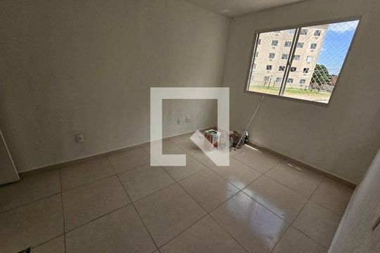 Apartamento para alugar com 2 quartos, 45m² em Comendador Soares, Nova Iguaçu