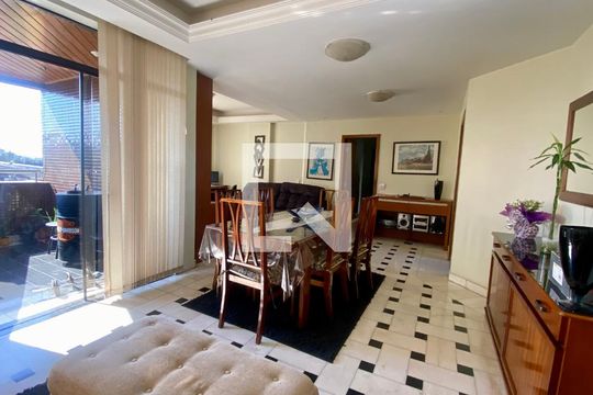 Sala de apartamento à venda com 3 quartos, 212m² em Barreiro, Belo Horizonte