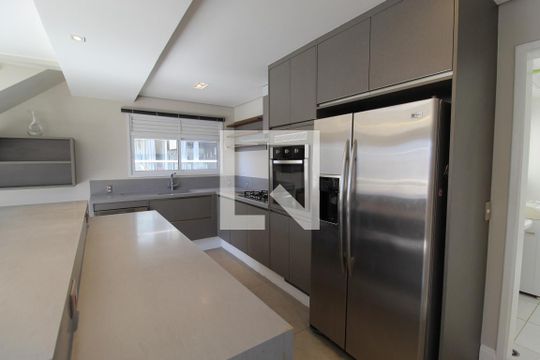 Cozinha de apartamento à venda com 3 quartos, 200m² em Vila Olímpia, São Paulo
