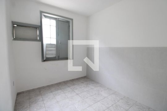 Quarto 1 de casa de condomínio para alugar com 2 quartos, 64m² em Vaz Lobo, Rio de Janeiro