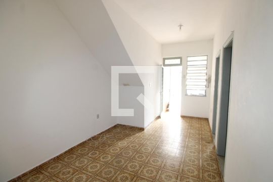 Sala de casa de condomínio para alugar com 2 quartos, 64m² em Vaz Lobo, Rio de Janeiro