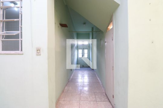 Corredor de casa à venda com 3 quartos, 85m² em Água Branca, São Paulo