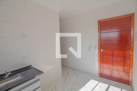 Cozinha de apartamento para alugar com 1 quarto, 35m² em Jardim Aricanduva, São Paulo