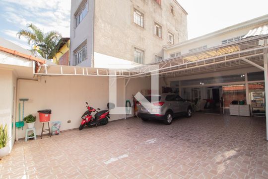 Garagem de casa à venda com 5 quartos, 300m² em Vila Leonor, São Paulo
