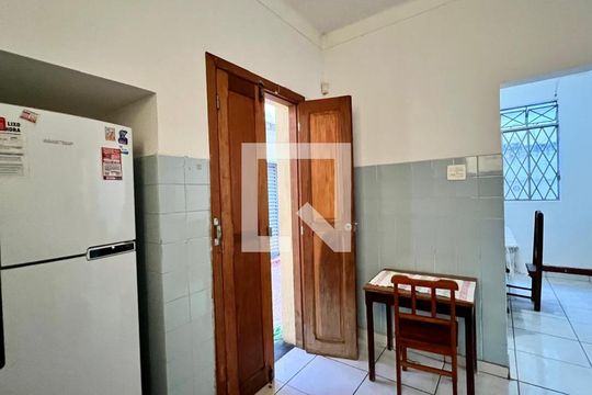 cozinha de casa à venda com 4 quartos, 152m² em Santa Tereza, Belo Horizonte