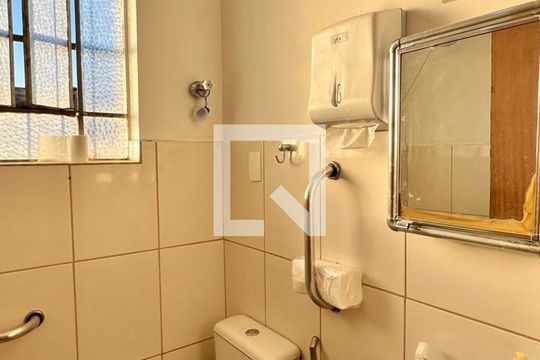 banho de casa à venda com 4 quartos, 152m² em Santa Tereza, Belo Horizonte
