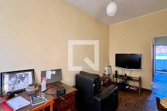 sala de casa à venda com 4 quartos, 152m² em Santa Tereza, Belo Horizonte