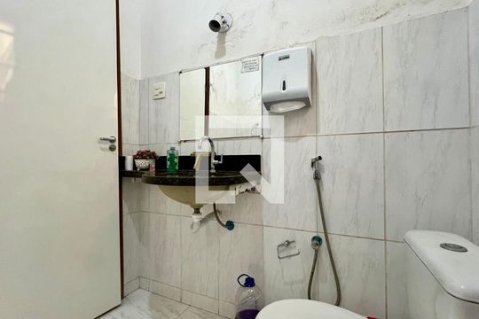 banho de casa à venda com 4 quartos, 152m² em Santa Tereza, Belo Horizonte