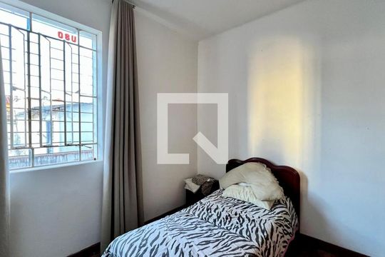 quarto  de casa à venda com 4 quartos, 152m² em Santa Tereza, Belo Horizonte