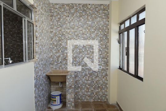 Área de Serviço de casa para alugar com 3 quartos, 150m² em Jardim Sao Vicente, São Paulo