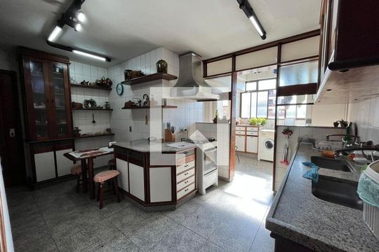 Apartamento à venda com 4 quartos, 320m² em Ingá, Niterói