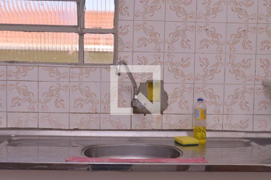 Cozinha de casa à venda com 2 quartos, 141m² em Vila Apiai, Santo André