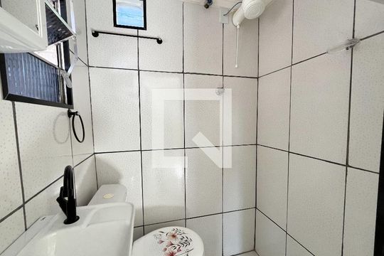 Banheiro da Suíte de casa para alugar com 1 quarto, 54m² em Americanópolis, São Paulo