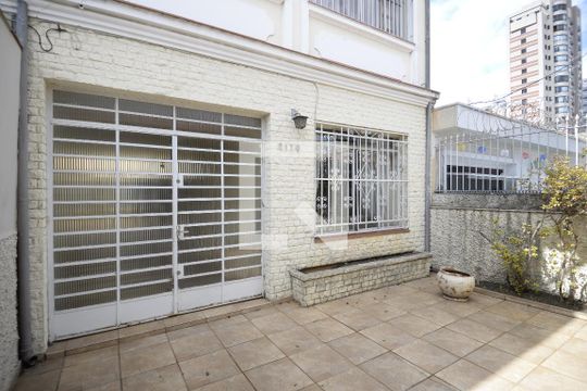 Garagem de casa à venda com 2 quartos, 138m² em Ipiranga, São Paulo