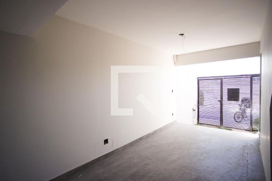 Garagem de casa à venda com 2 quartos, 83m² em Céu Azul, Belo Horizonte