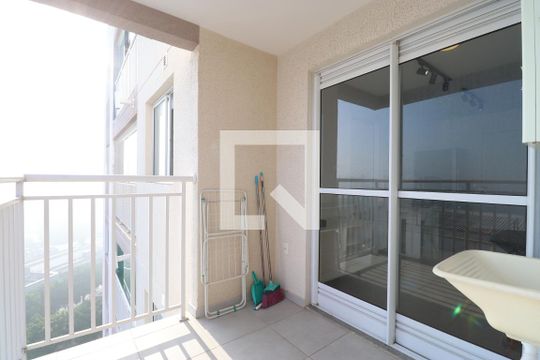 Varanda de apartamento para alugar com 1 quarto, 29m² em Parque Industrial Tomas Edson, São Paulo