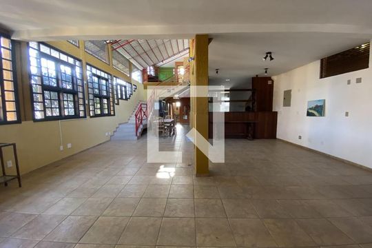 Casa para alugar com 7 quartos, 480m² em Vargem Grande, Rio de Janeiro