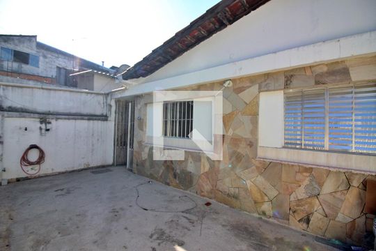 Garagem de casa para alugar com 2 quartos, 50m² em Taboão, São Bernardo do Campo
