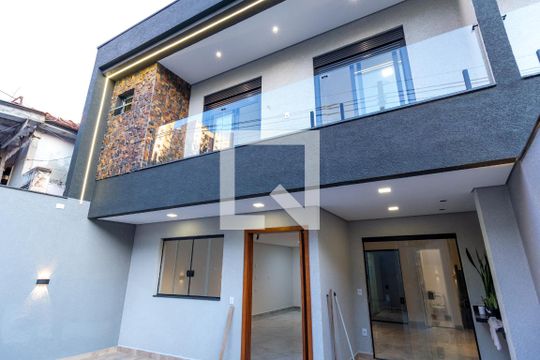 Fachada de casa à venda com 3 quartos, 120m² em Vila Mafra, São Paulo