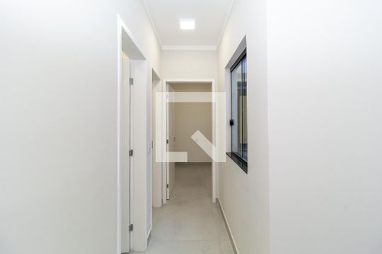 Corredor de casa à venda com 3 quartos, 120m² em Vila Mafra, São Paulo