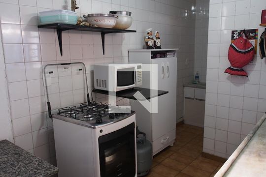 Edícula 1 de casa à venda com 5 quartos, 193m² em Ponte de Campinas, Jundiaí