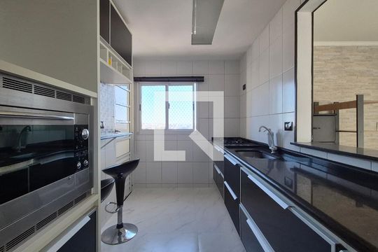 Cozinha de apartamento para alugar com 2 quartos, 75m² em Parque das Nações, Santo André