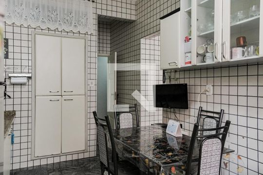 Cozinha de apartamento à venda com 4 quartos, 202m² em Copacabana, Rio de Janeiro