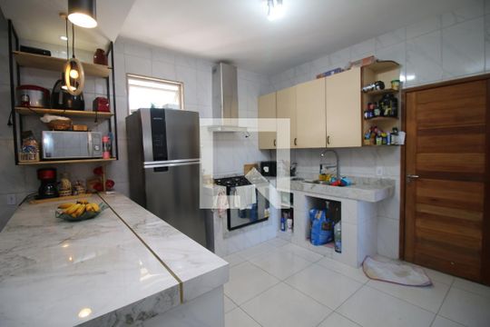 Cozinha de casa à venda com 3 quartos, 268m² em Braz de Pina, Rio de Janeiro