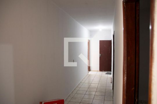 Corredor de apartamento para alugar com 3 quartos, 135m² em Setor Urias Magalhães, Goiânia