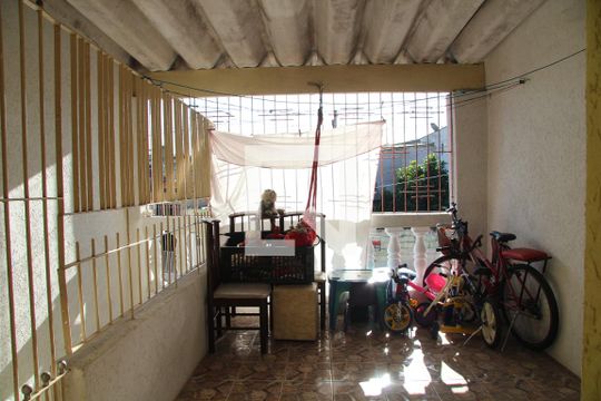 Varanda de casa à venda com 3 quartos, 165m² em Jardim Divinolândia, Guarulhos