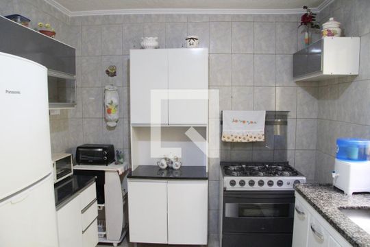Cozinha de casa à venda com 3 quartos, 165m² em Jardim Divinolândia, Guarulhos