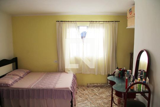 Suíte de casa à venda com 3 quartos, 165m² em Jardim Divinolândia, Guarulhos