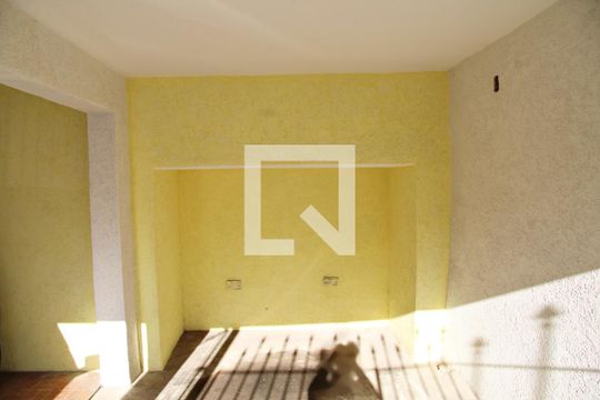 Garagem de casa à venda com 3 quartos, 165m² em Jardim Divinolândia, Guarulhos
